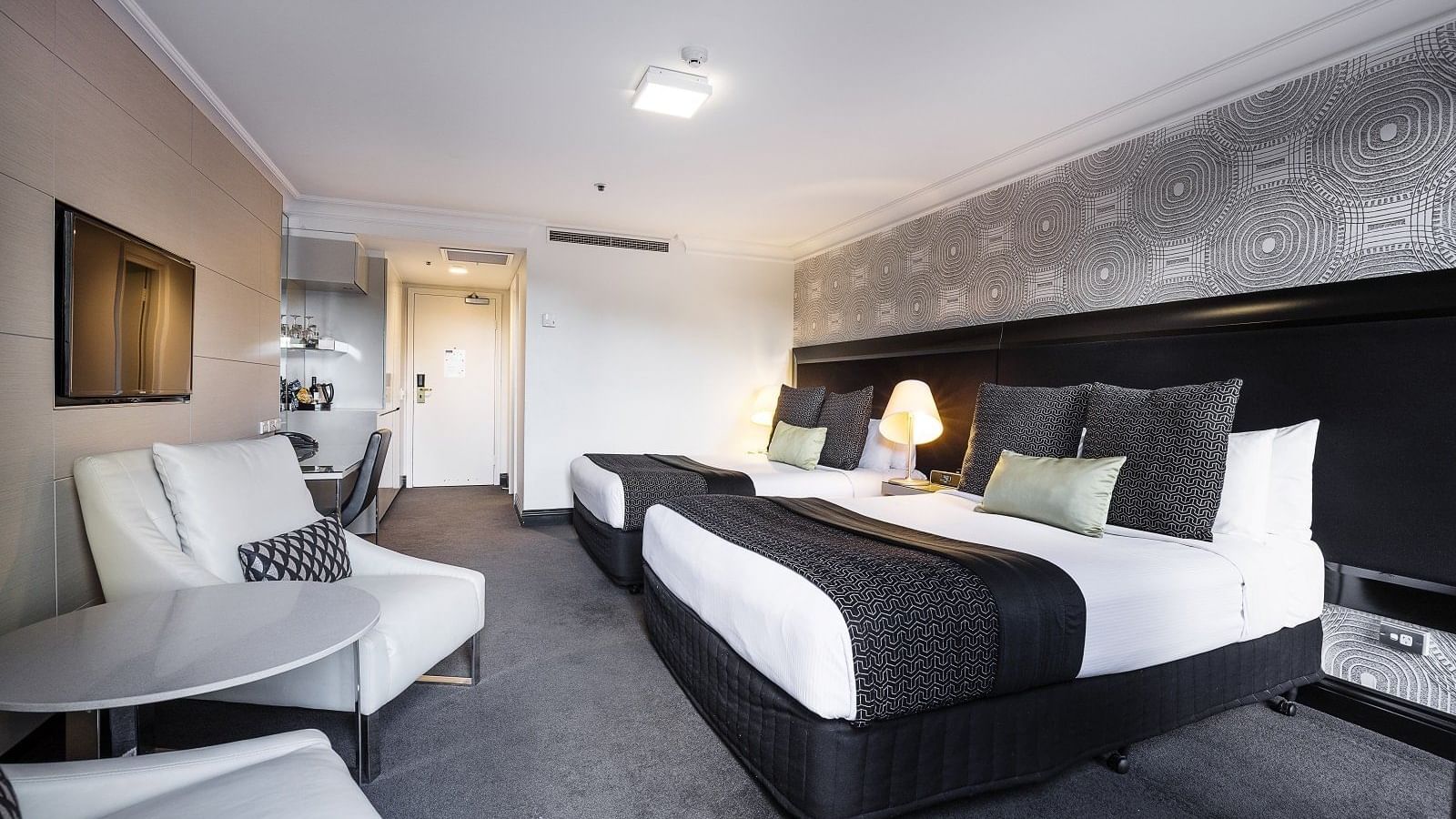 Balcony Guest Rooms at Pullman and Mercure King George Square Brisbane