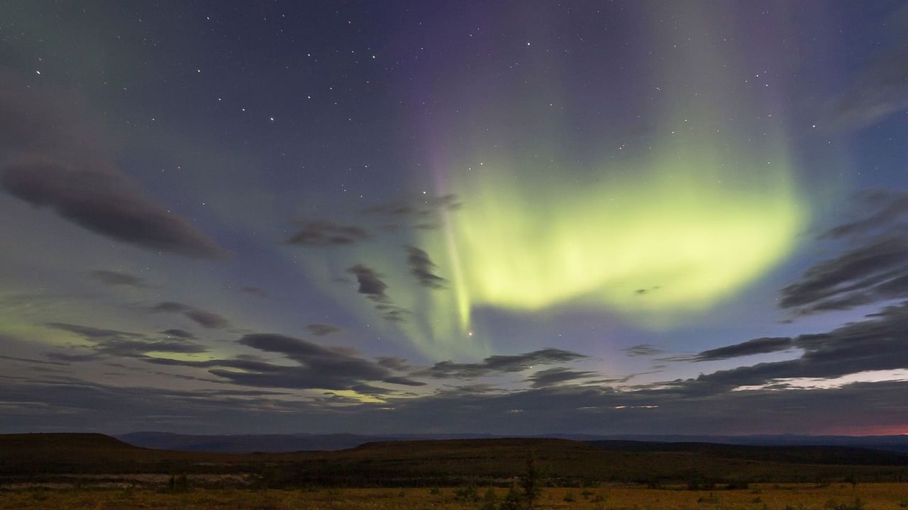 Night sky with the northern lights near Midnight Sun, a Coast Hotel