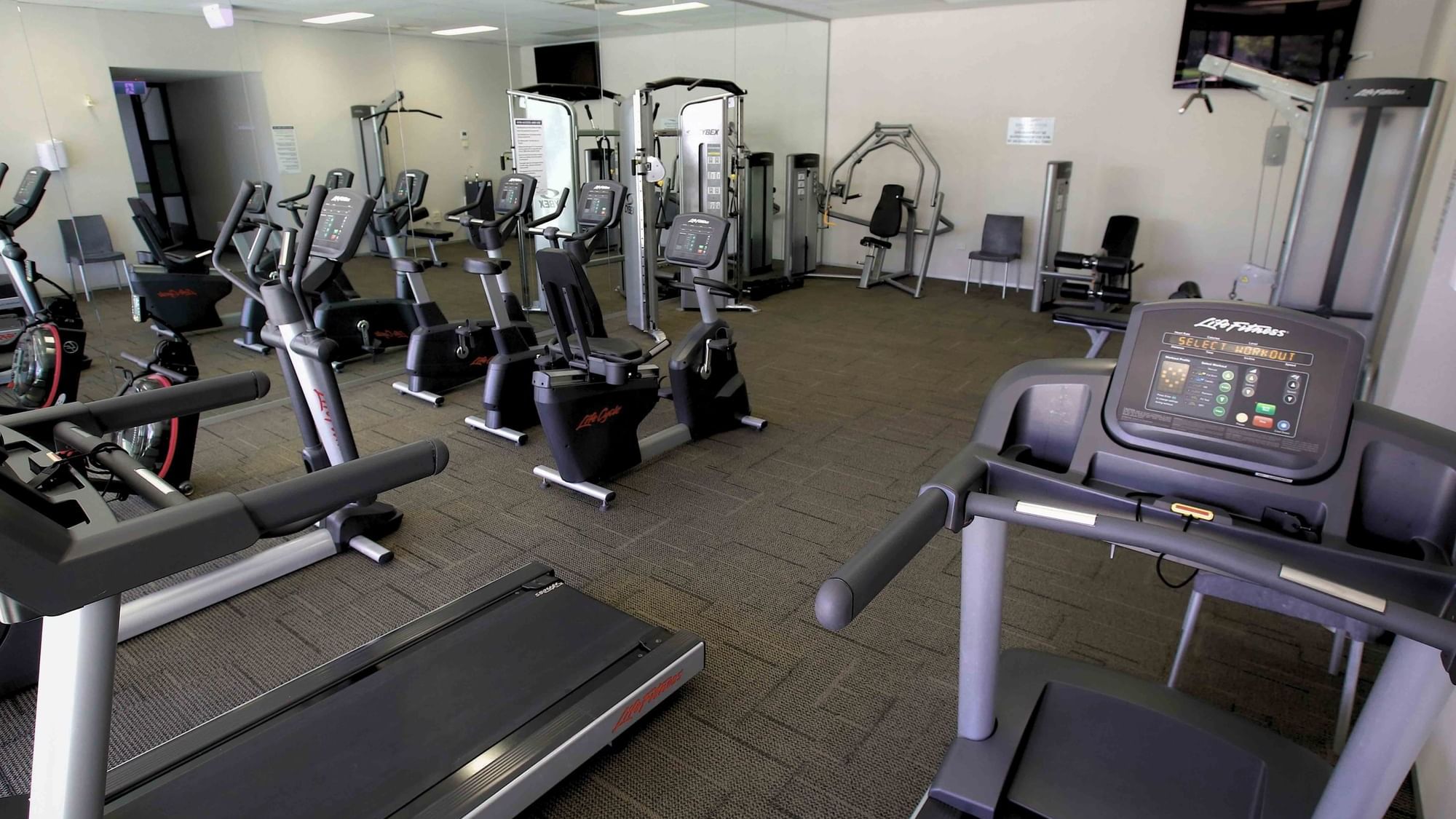 gym facilities at mercure kooindah waters central coast resort