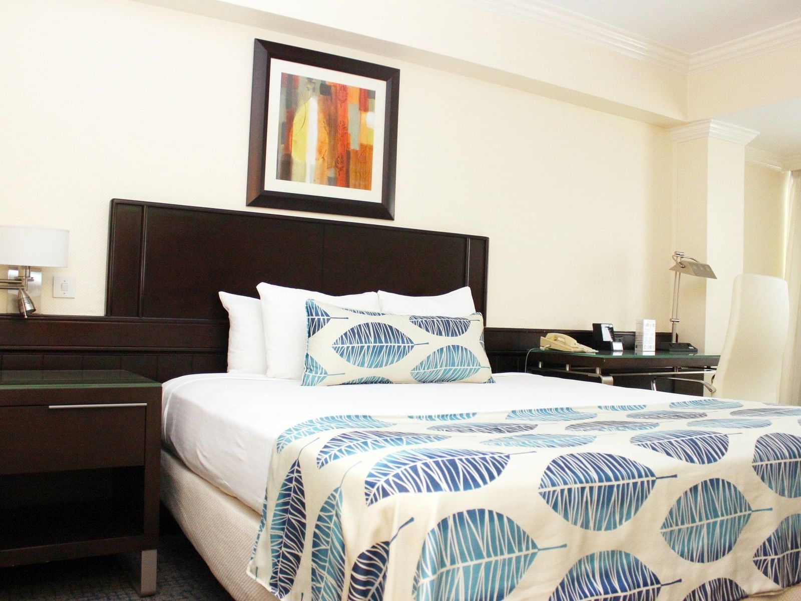 room with blue palm trees