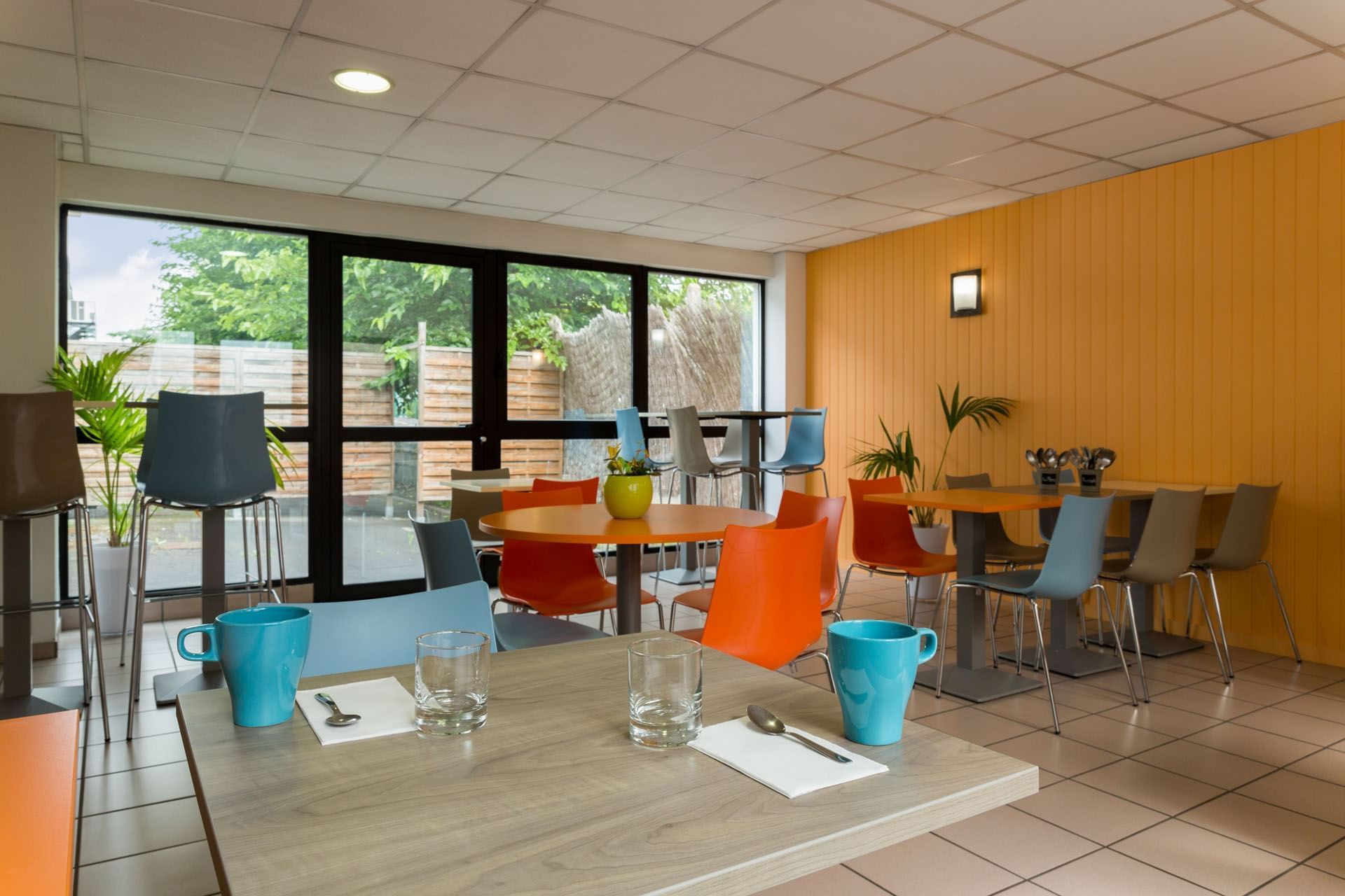 Colourful Breakfast Room at Hotel Clermont-Ferrand Sud Aubière, 
