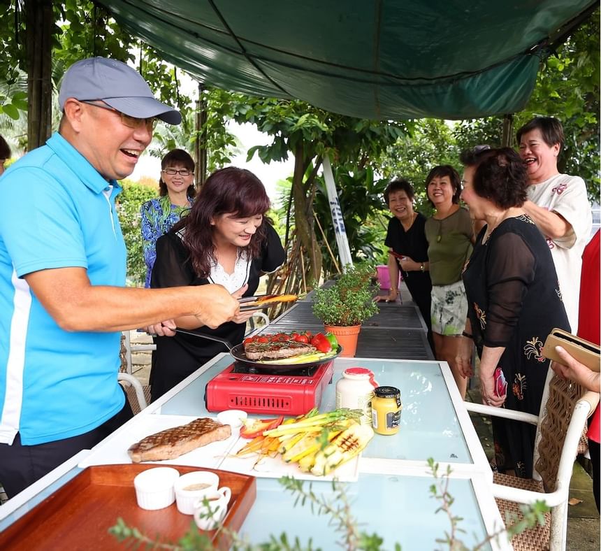 Cooking Activity | One Farrer Hotel 