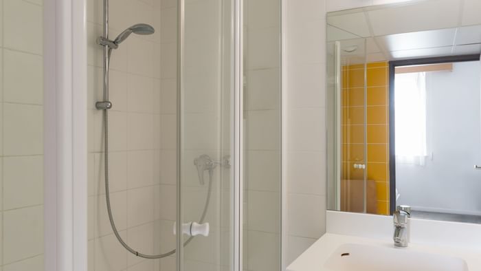 Bathroom interior in bedrooms at Hotel Le Coeur d'Or