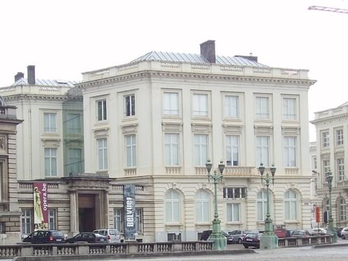 La vue extérieure du musée Belvue près de l'Hôtel Brussels