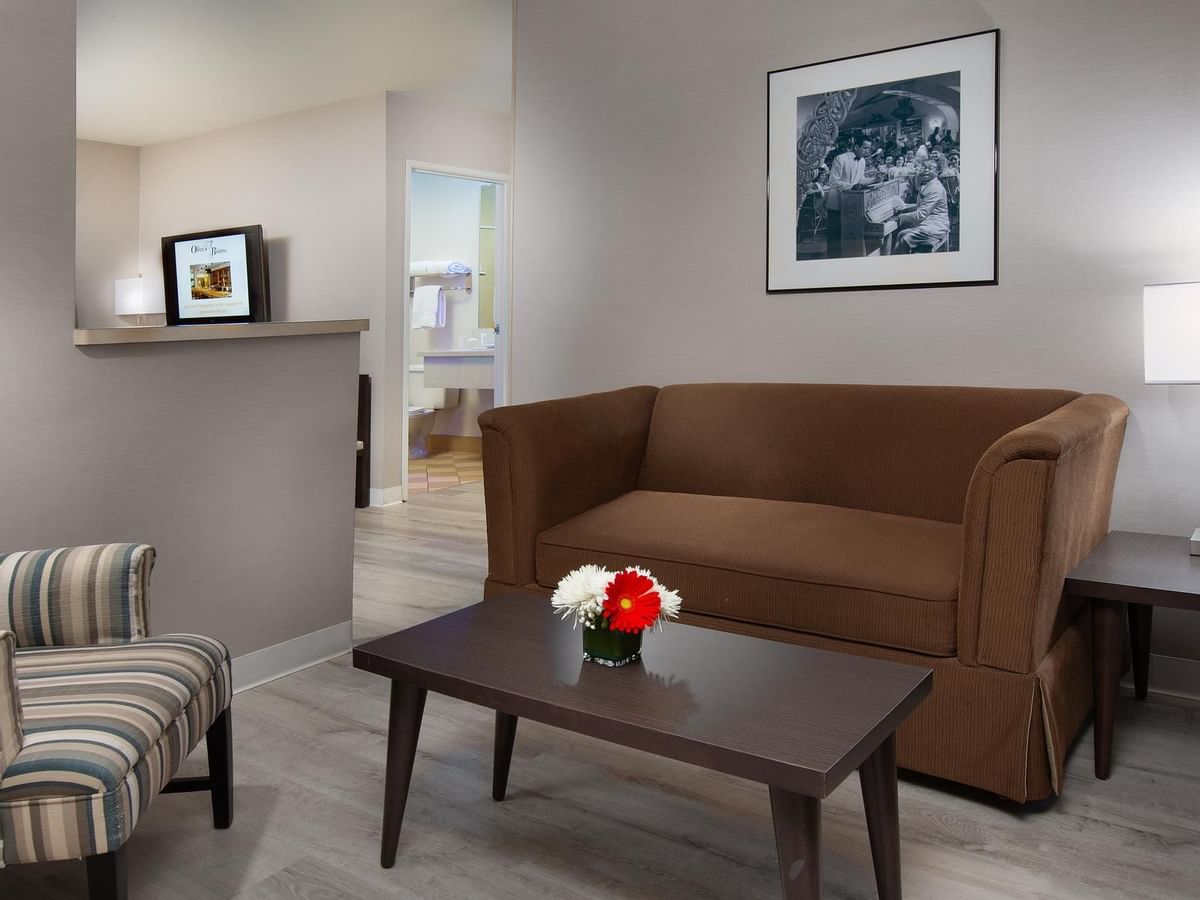 Coast Premium King Mini Suite - Sitting Area