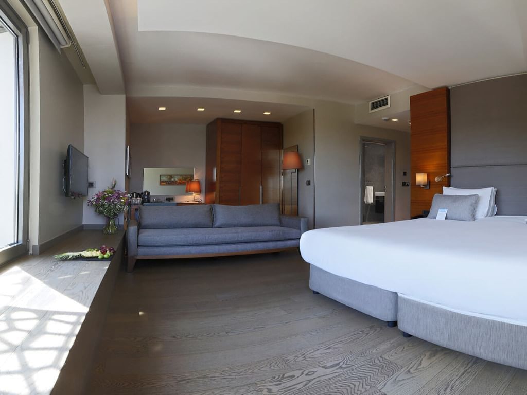 Standard Corner Room at Hotel Arcadia Blue Istanbul