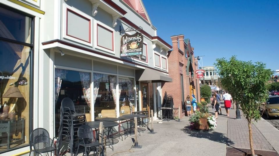 Winona's Restaurant near Legacy Vacation Resorts