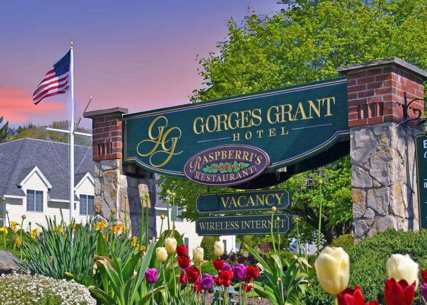 Exterior view of Gorges Grant Hotel near Ogunquit Collection