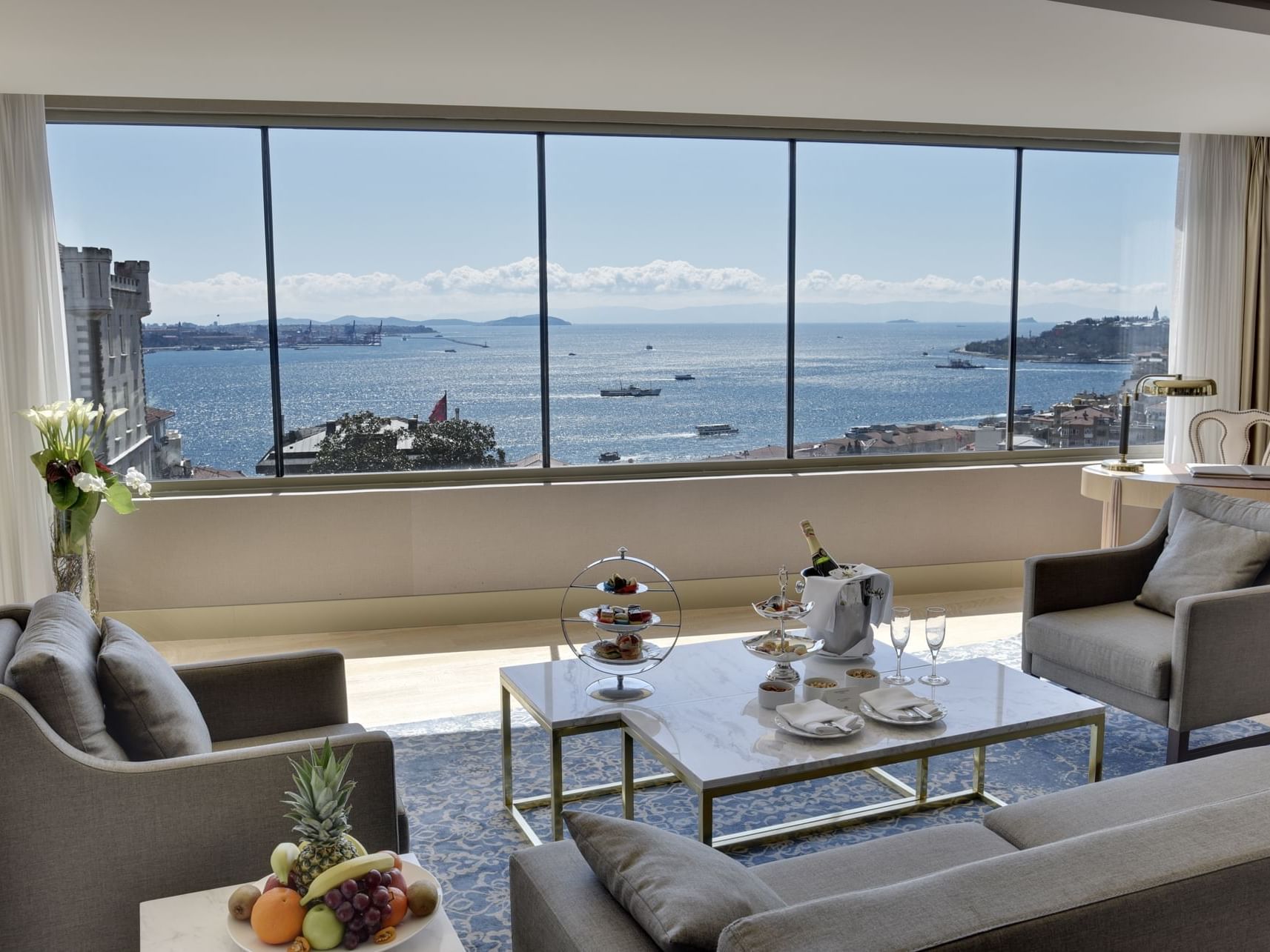 Kral Dairesi - CVK Park Prestige Suites
