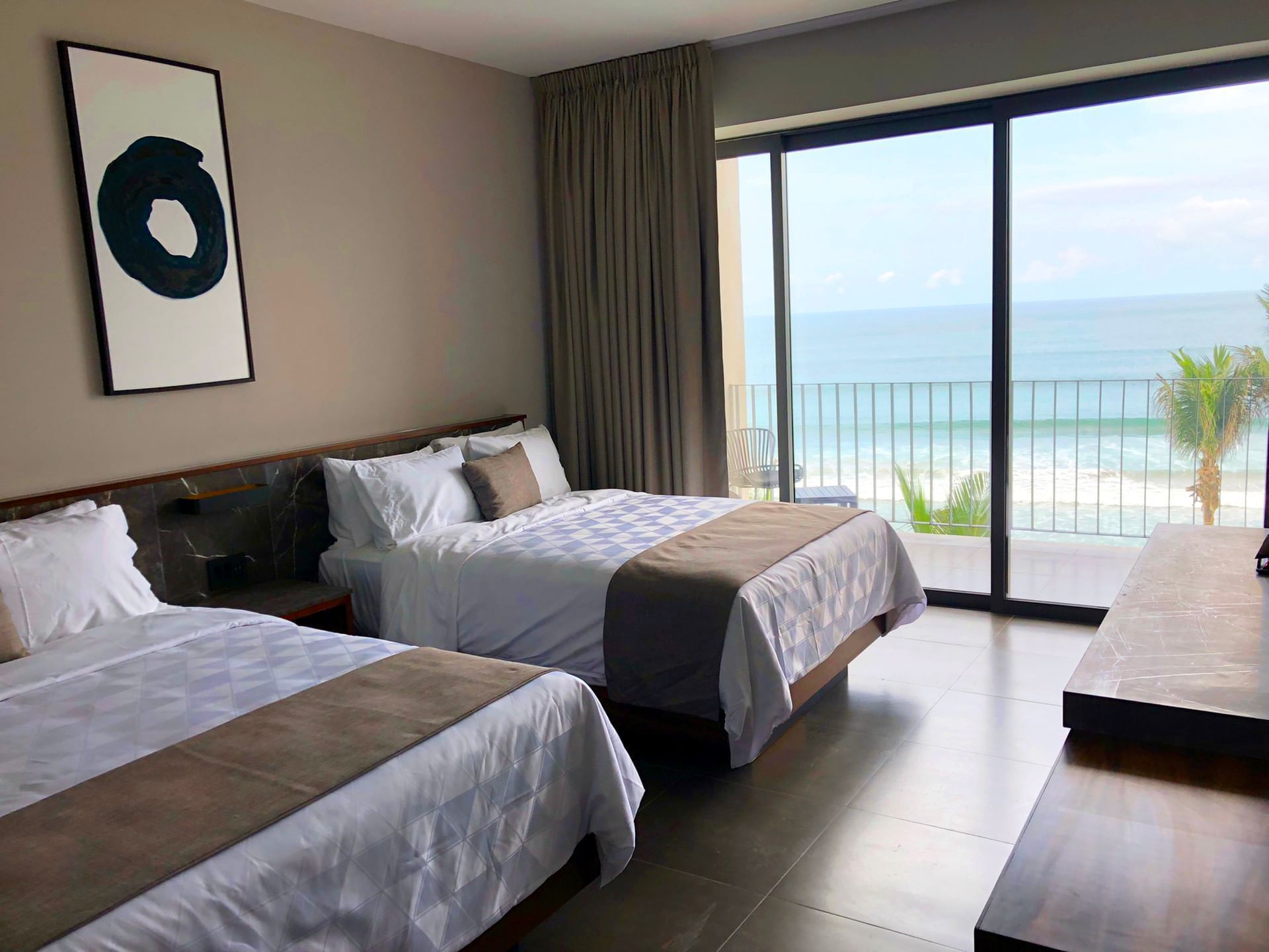 Beds, Deluxe Room Two-Queen Ocean View, Viaggio Resort Mazatlan