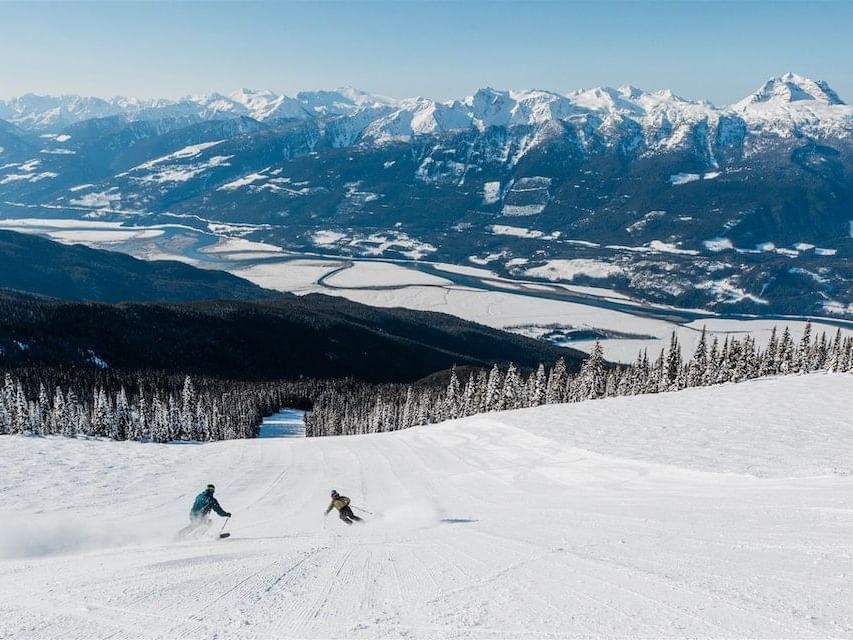 Stay & Ski Sandman Hotel Revelstoke