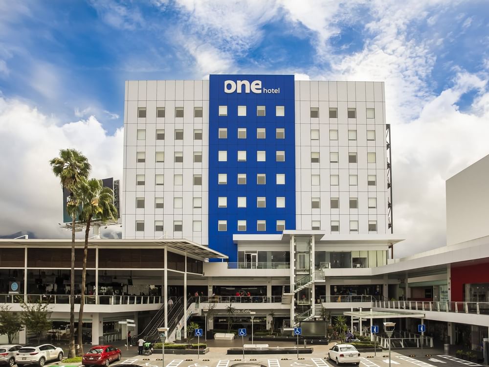 Exterior del One Monterrey Tecnológico