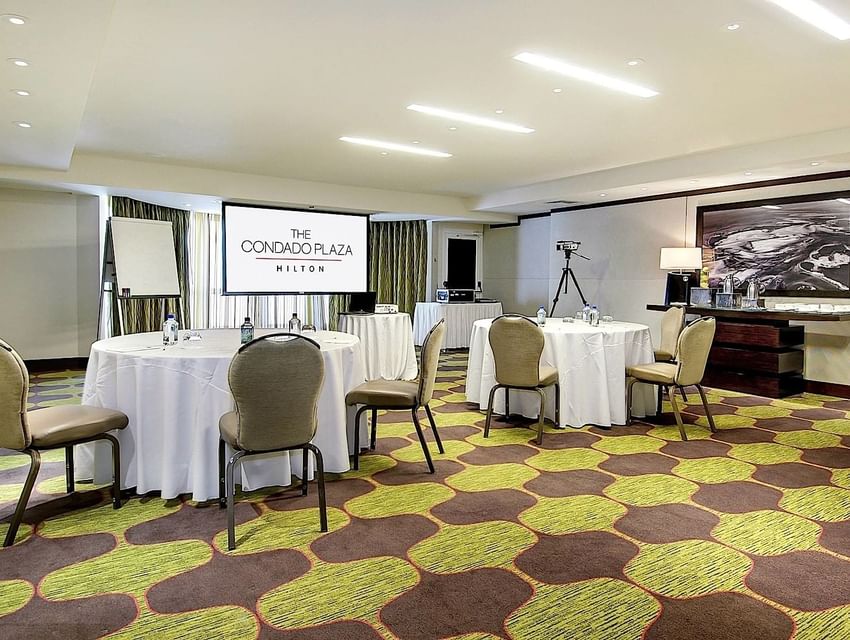 Table Arrangement for a meeting in a Small Group Events hall 