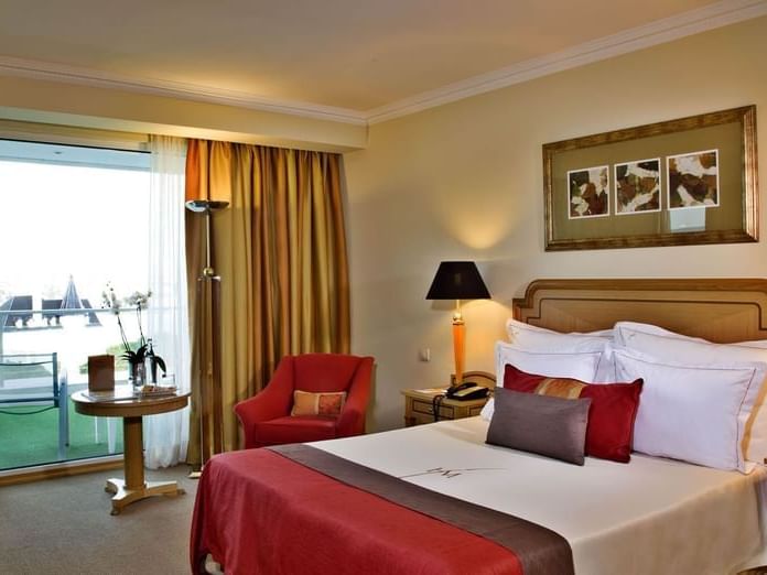 Room from Hotel Cascais Miragem