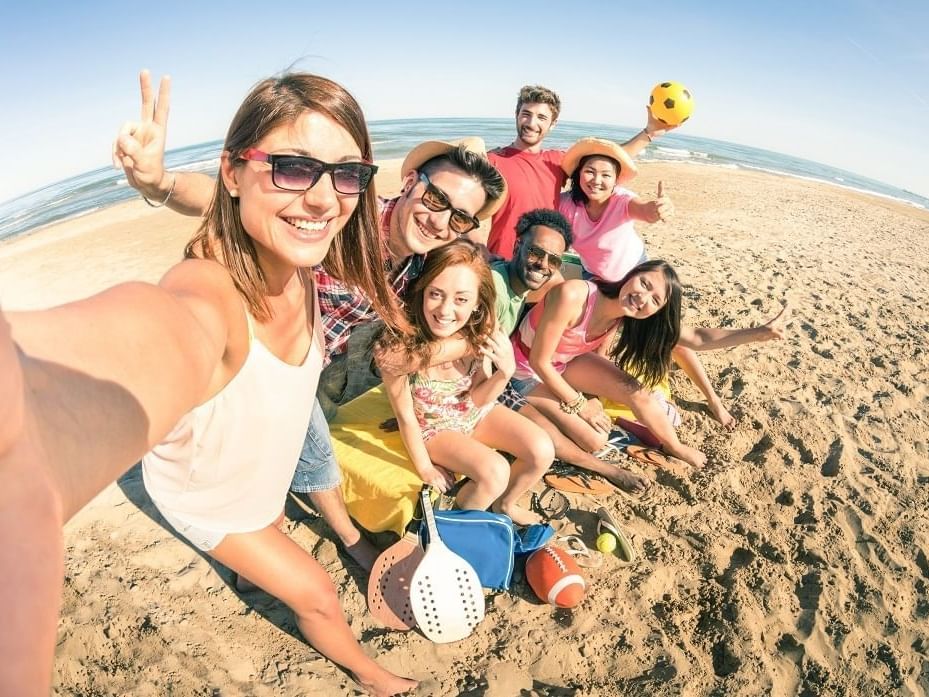 Friends posing for a selfie near Daydream Island Resort