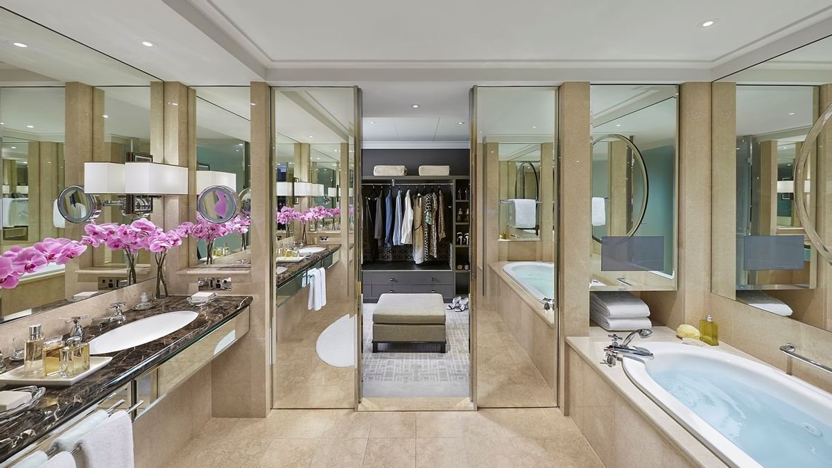 Interior of bathroom in Deluxe Villa at Crown Towers Melbourne