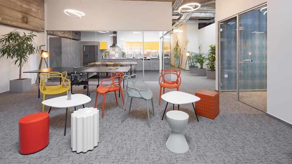 Common Areas at The Fuzzy Log in Ljubljana