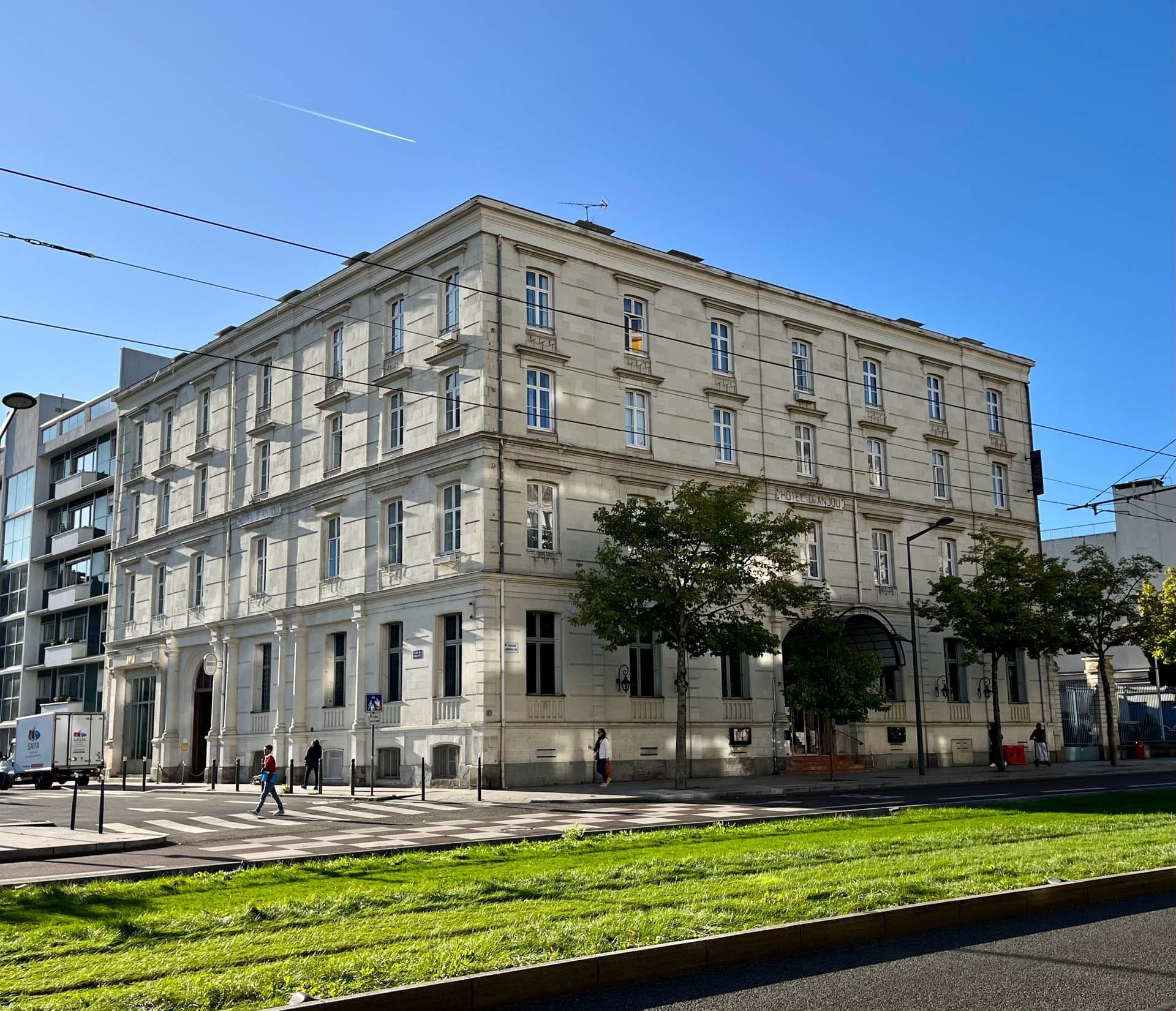 Oceania Hotel d Anjou 4* - façade