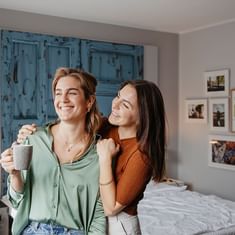 Personen im Familienzimmer