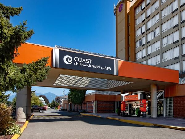 Coast Chilliwack Hotel by APA Exterior