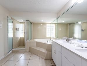 Master bath in Two Bedroom Premium at Legacy Vacation Resorts
