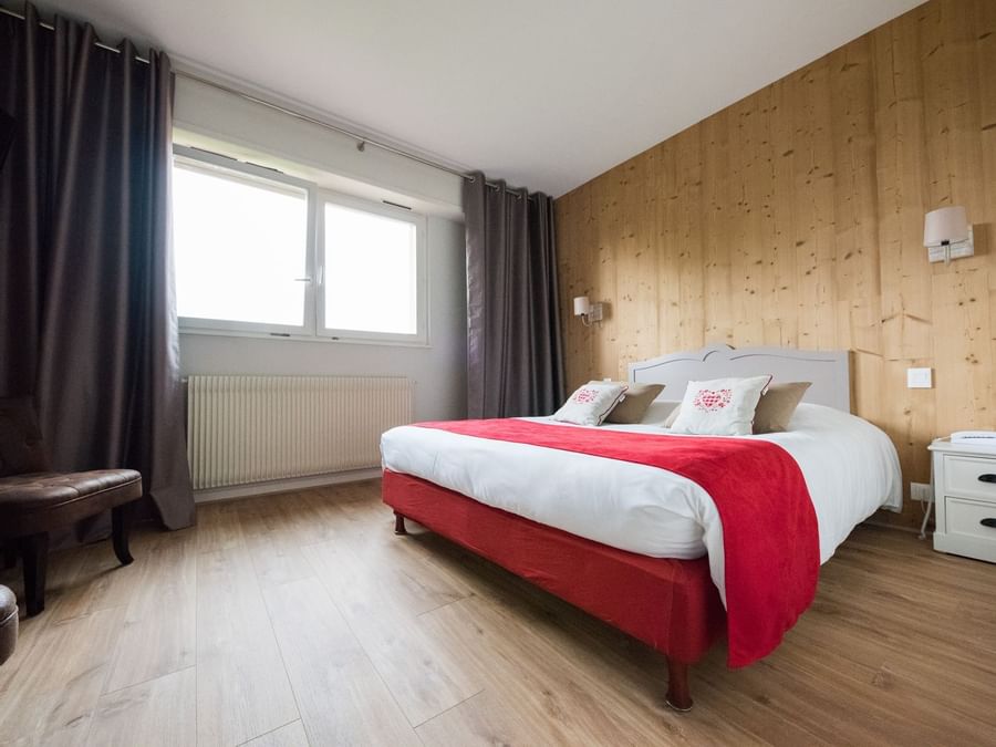 Interior of Chambre Confort at Originals Le Kastelberg