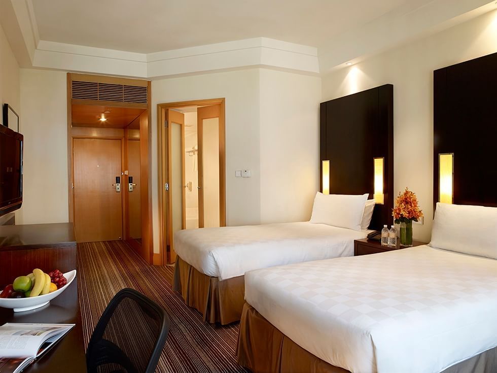 Club room interior with twin beds at Amara Hotel Singapore