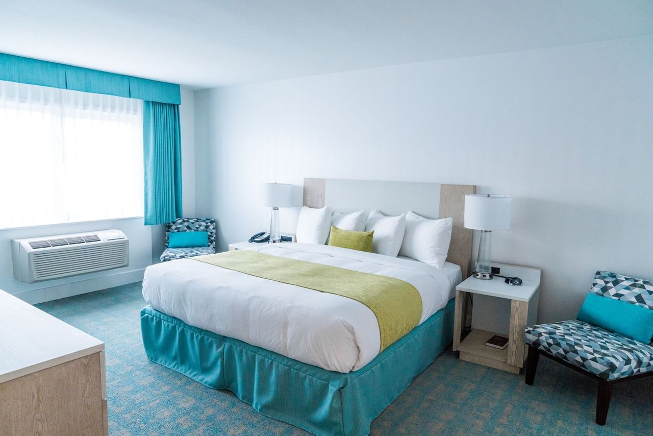 Coast Hotel Convention Centre Langley City - King Hospitality Suite Sofa Bed(2)