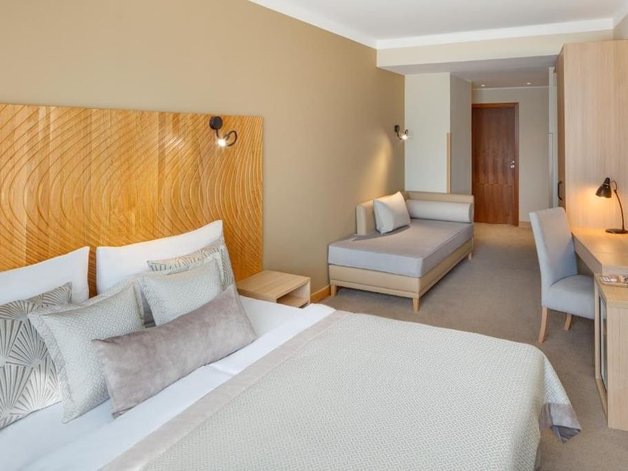 Standard double room with an extra bed