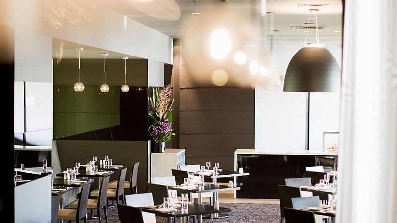 Windows restaurant dining at Pullman albert park