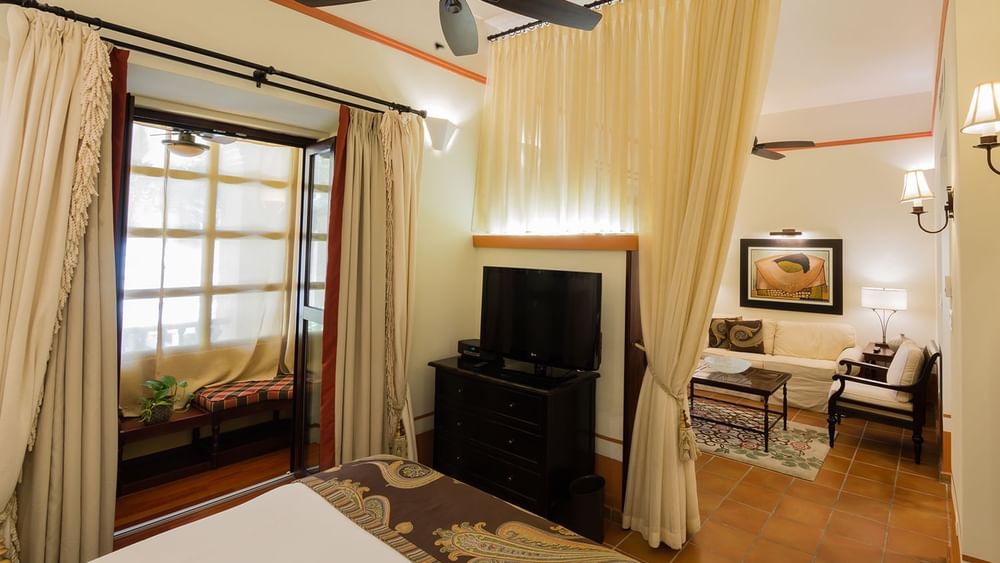 Living and bedroom area of a Junior Suite at Hotel El Convento