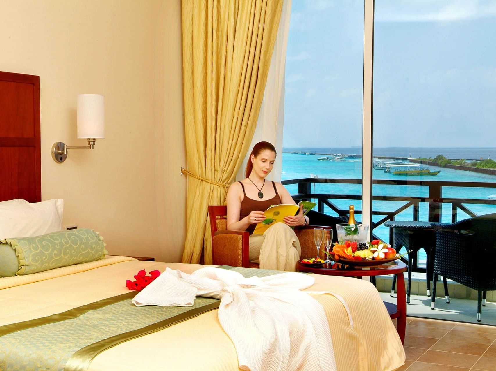 Island view room. Hulhule. Hulhule Island Hotel. Hulhule Island Hotel 4*. Hulhule Island Hotel 5*.