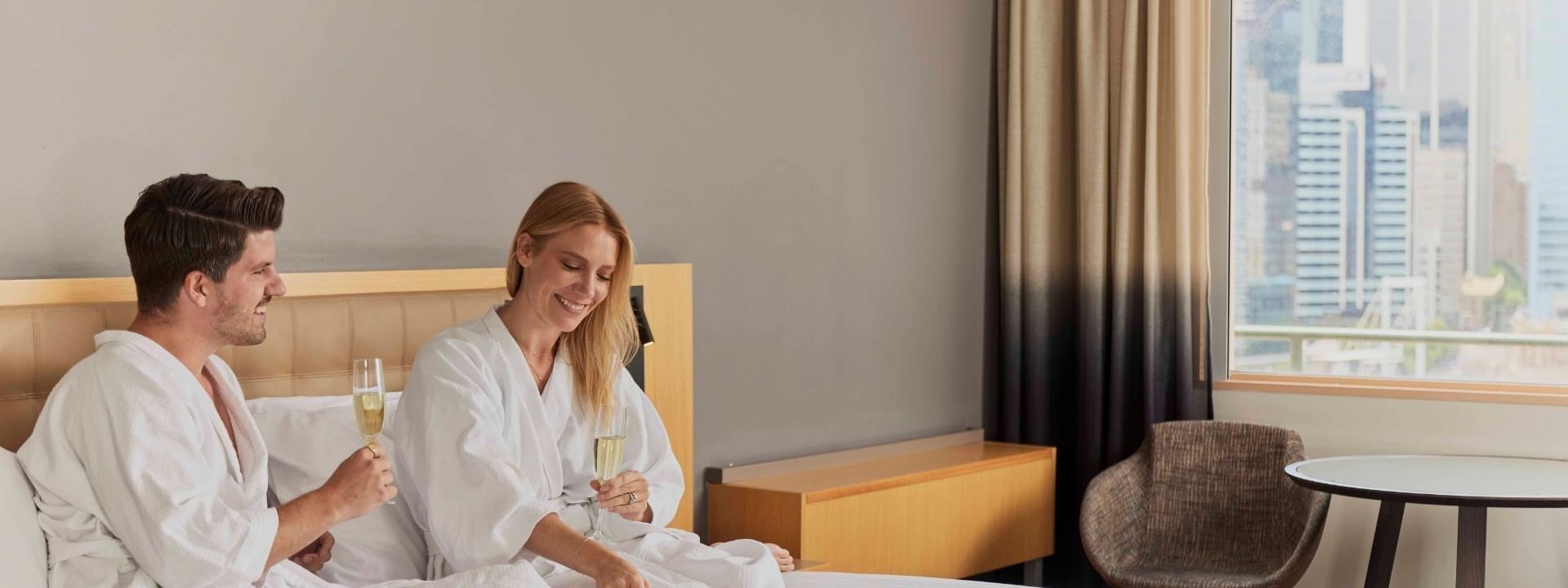 Winter getaway at Novotel Sydney on Darling Harbour with buffet breakfast, $50 dining credit per stay and late checkout.