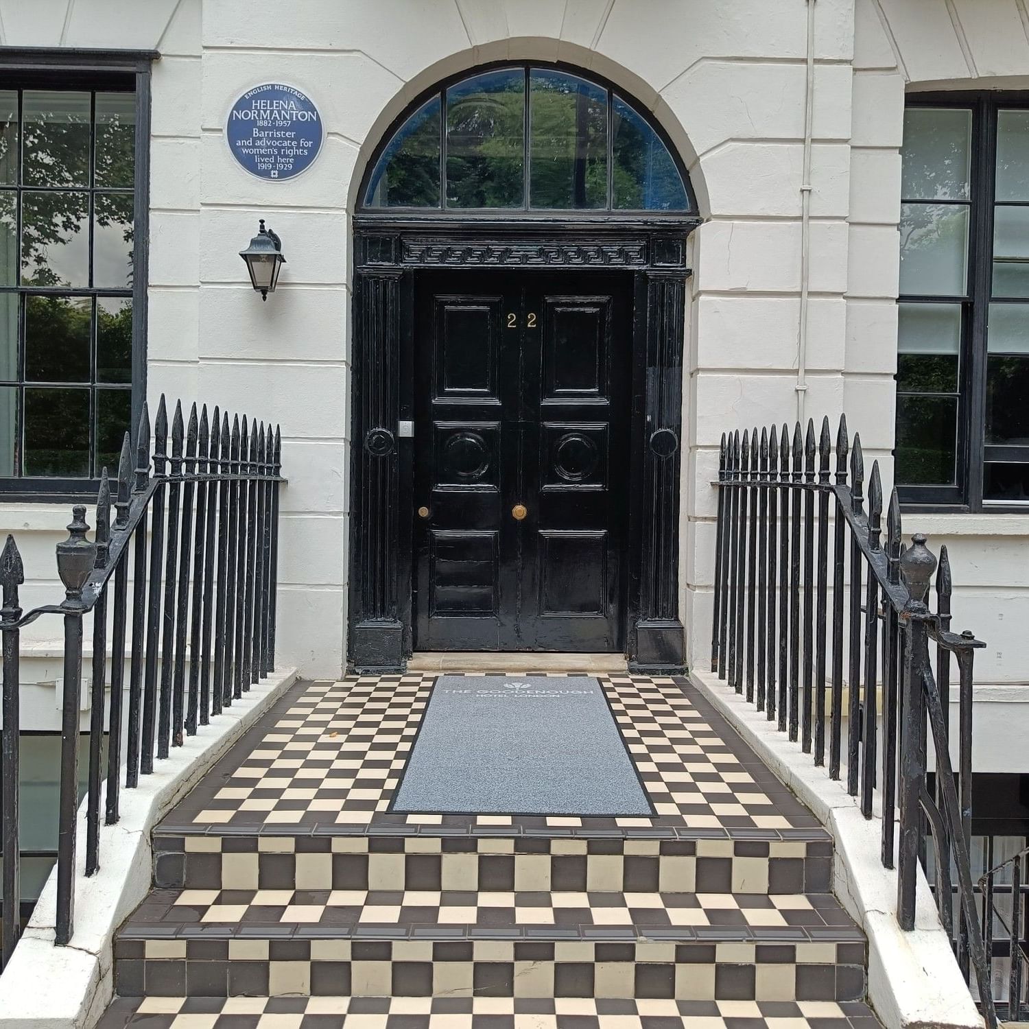 Blue Plaques Mecklenburg Square Goodenough Hotel