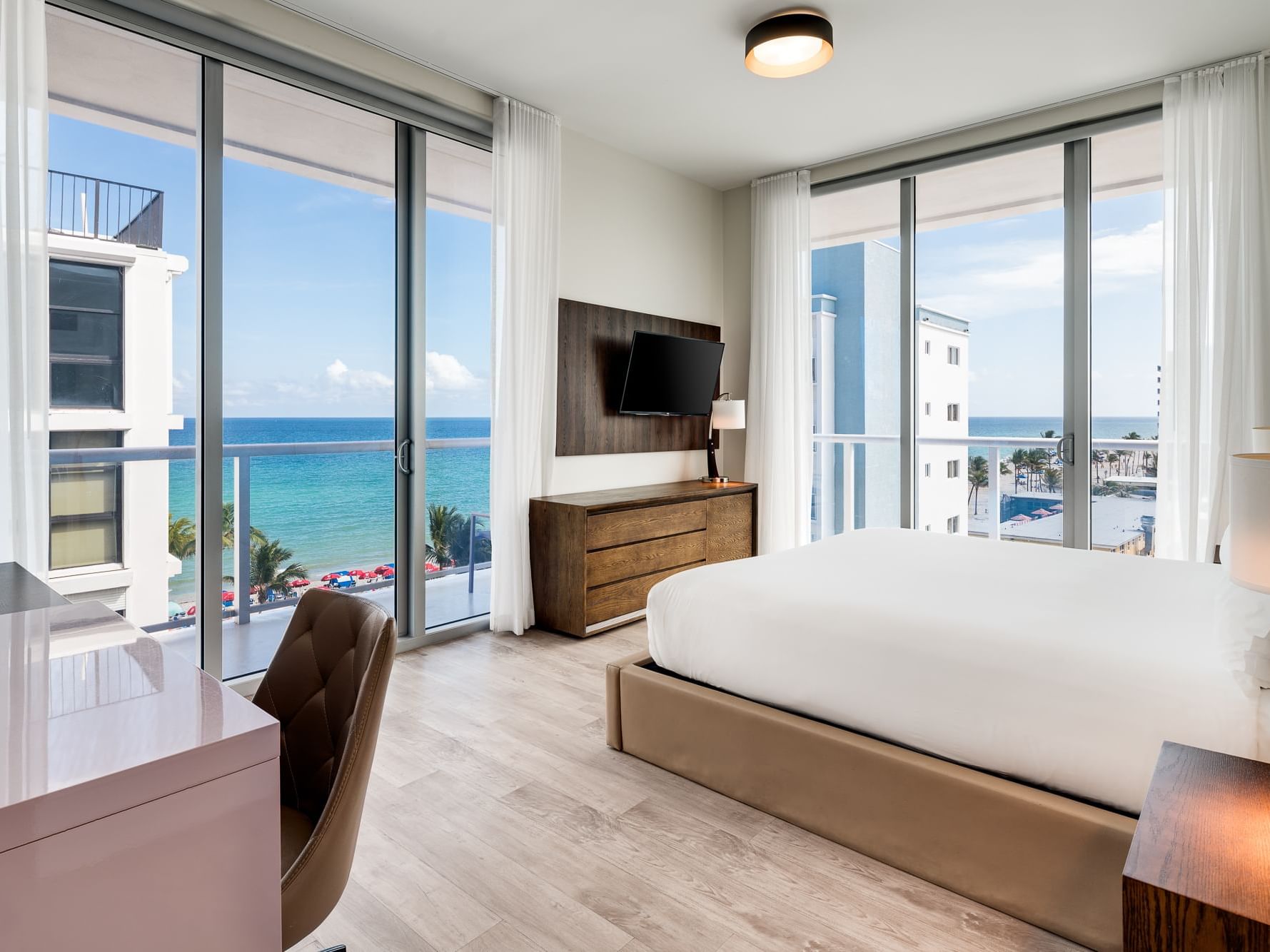 Deluxe Ocean View Suite King with Loft at Costa Hollywood Beach Resort