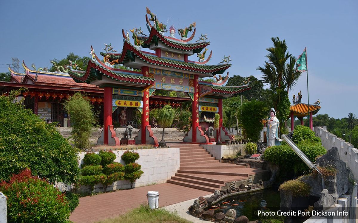 exterior view of wan loong chinese temple port dickson