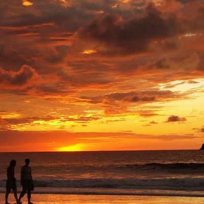 What to do in Manuel Antonio at night