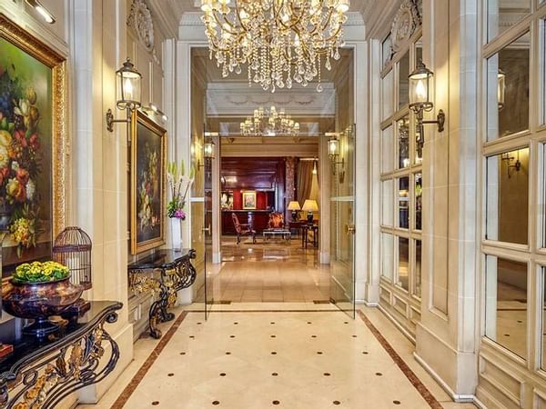 Interior view of lobby at Westminster Warwick Paris