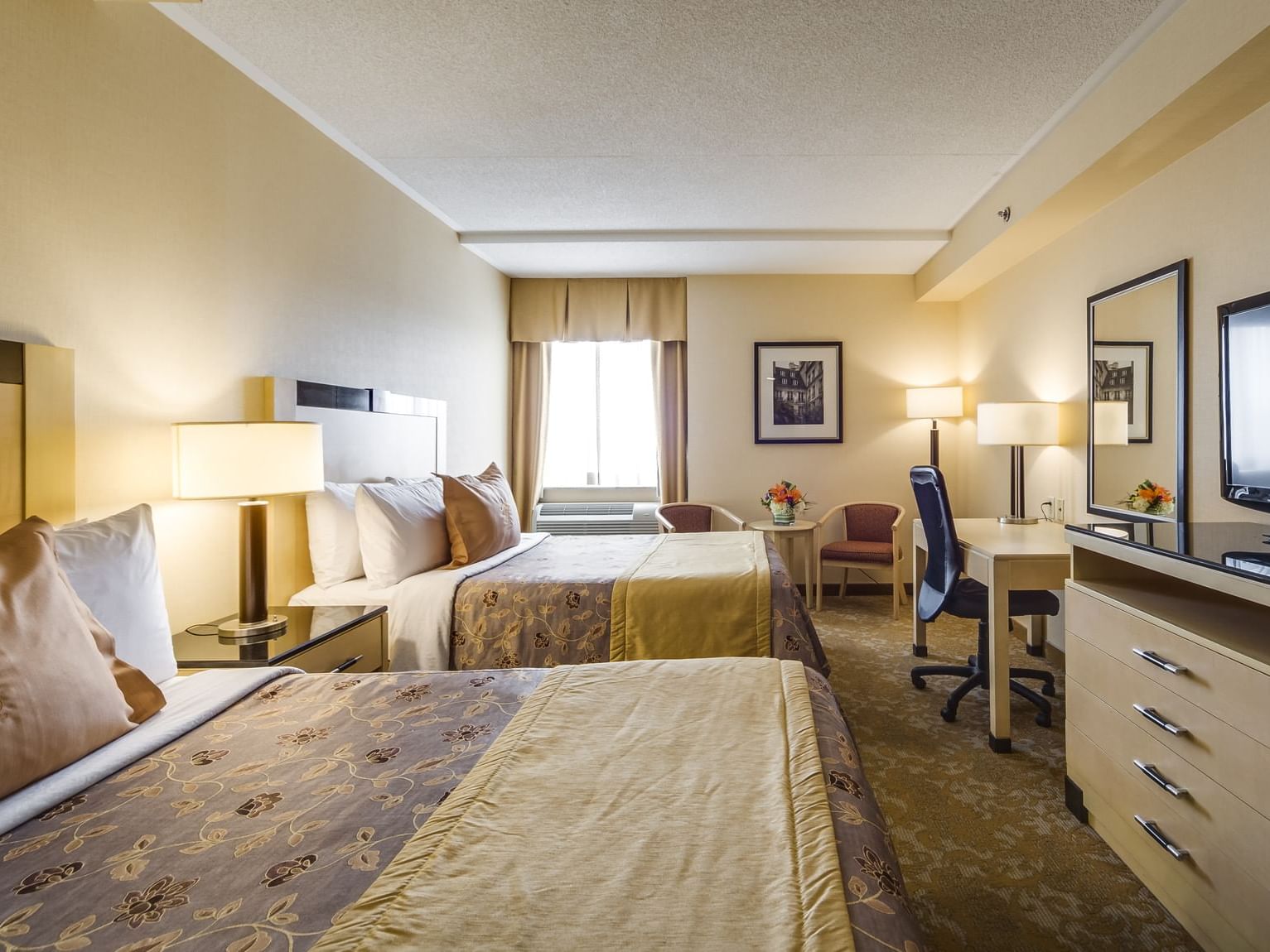 Two Queens Beds - Markham