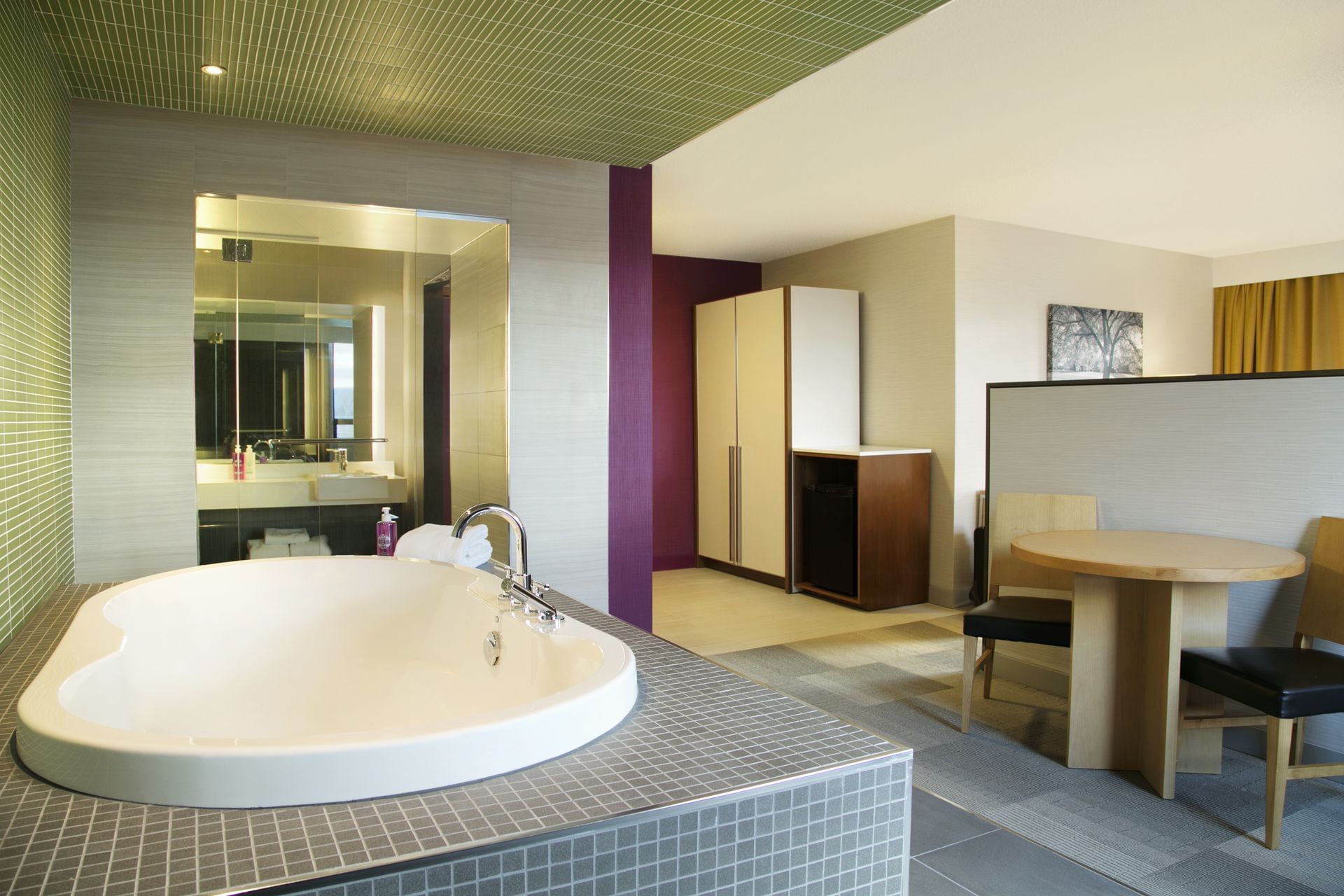 Coast Prince George Hotel by APA - Jacuzzi Suite(6)