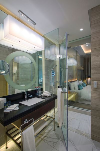 Bathroom at Grayton Hotel Dubai