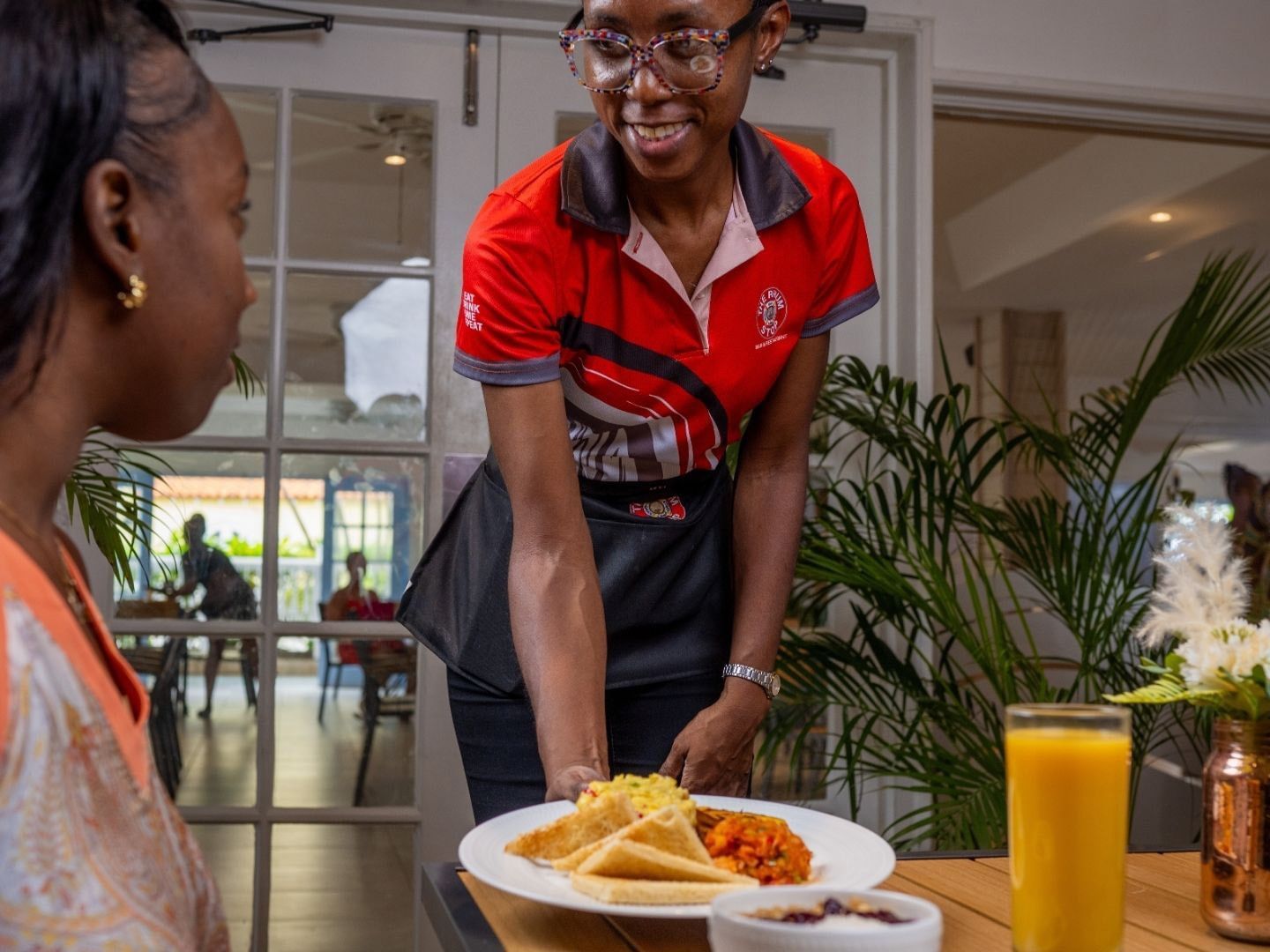 Restaurant Time Out Hotel  Barbados 