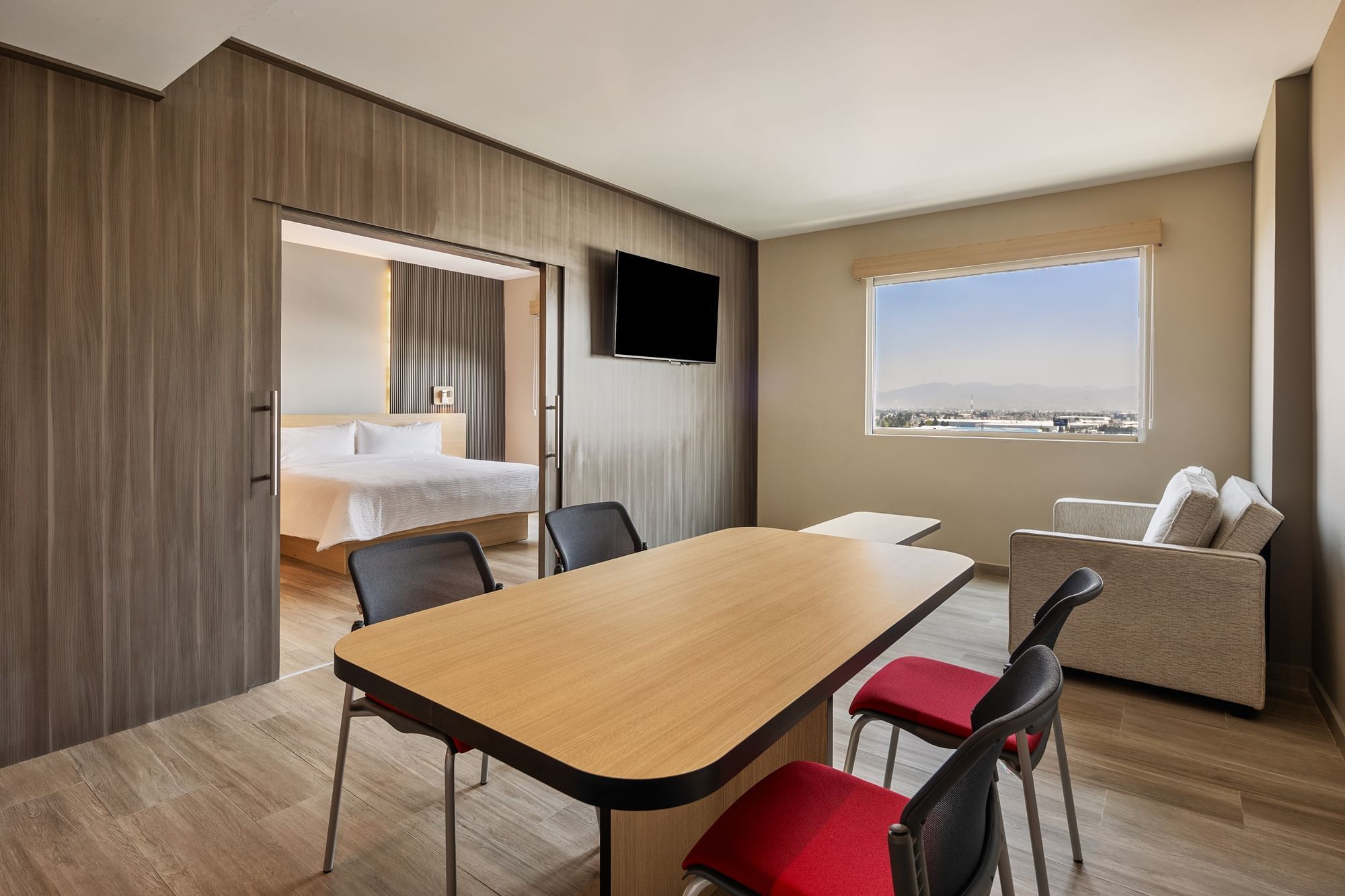 AMPLIAS HABITACIONES