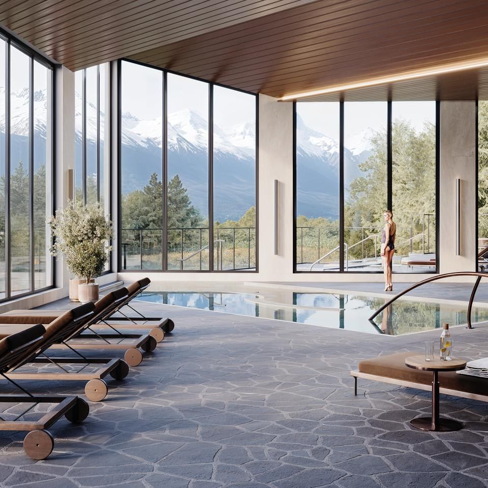 Luxury hotel with Spa hot tub in Canmore.