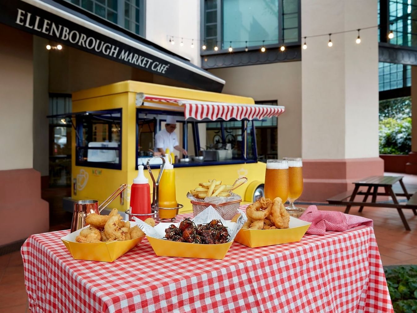 Alfresco Dining