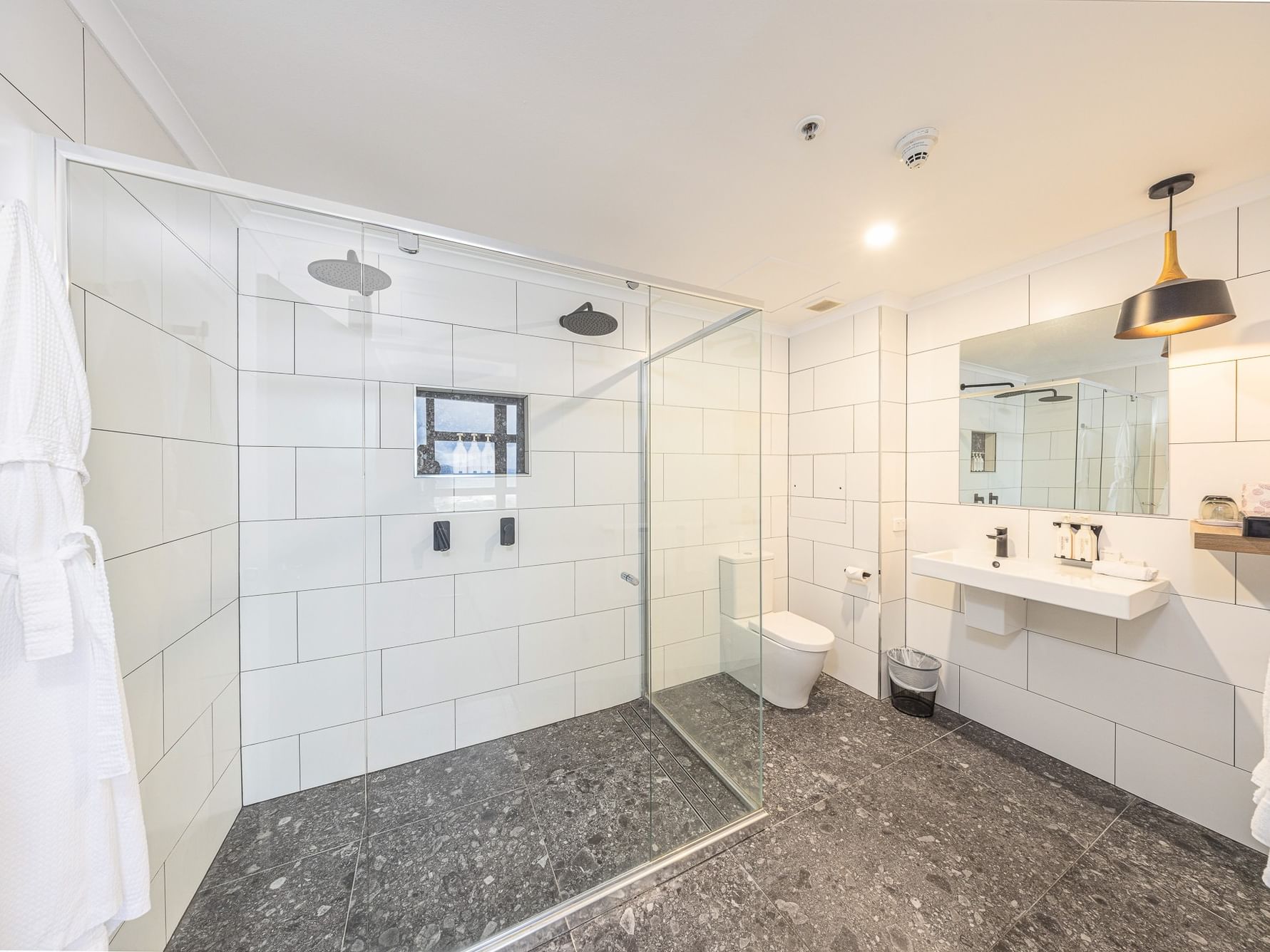 Superior Suite Bathroom 
