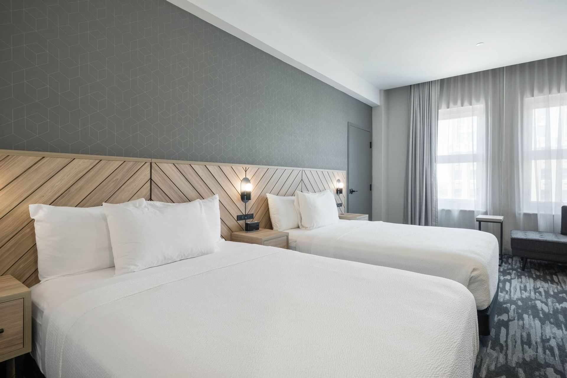 Hotel Rooms In Dartmouth | Sandman Signature Dartmouth Hotel