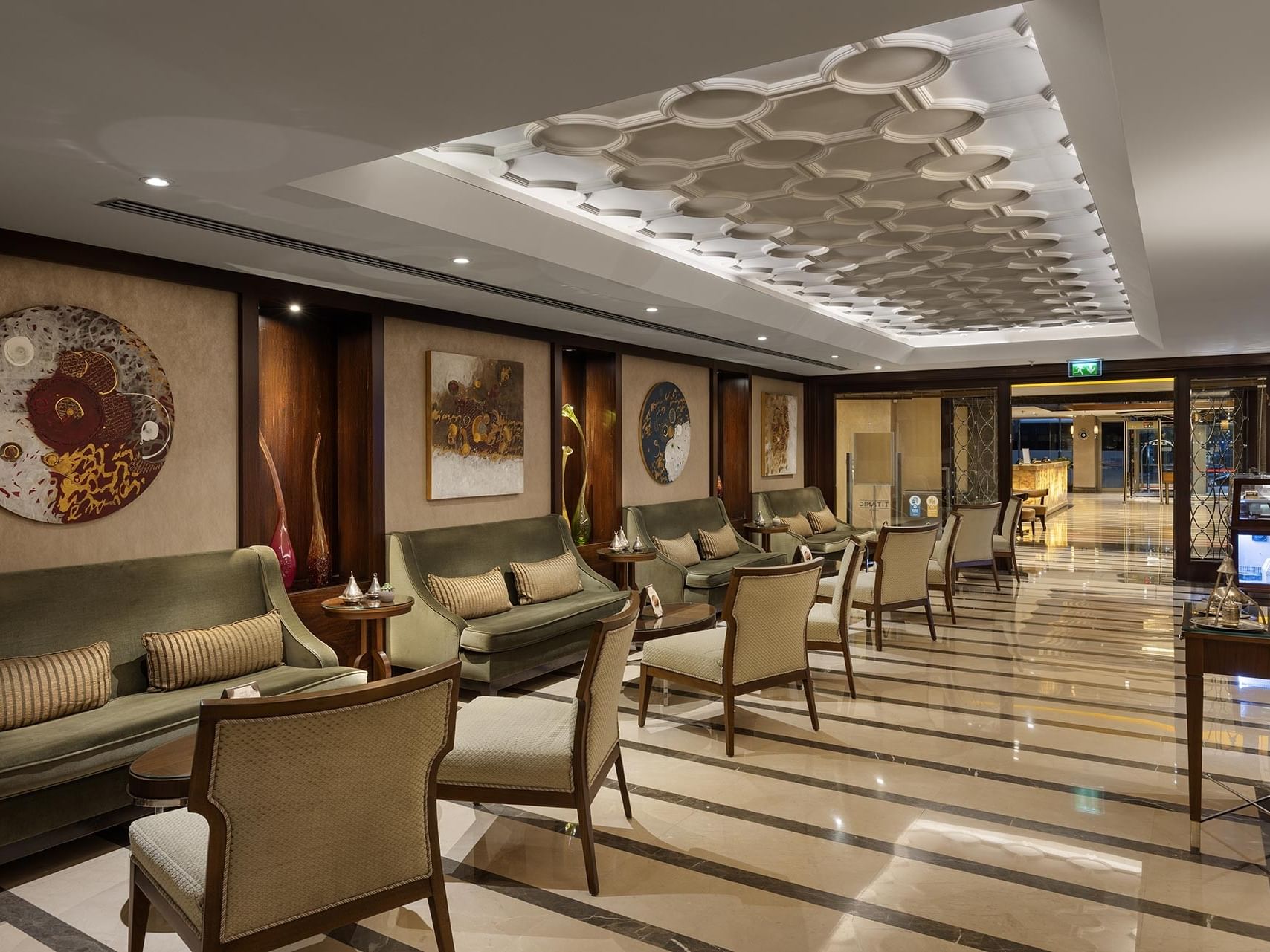 Pascarella Restaurant Café & Bar interior in Titanic City Taksim.