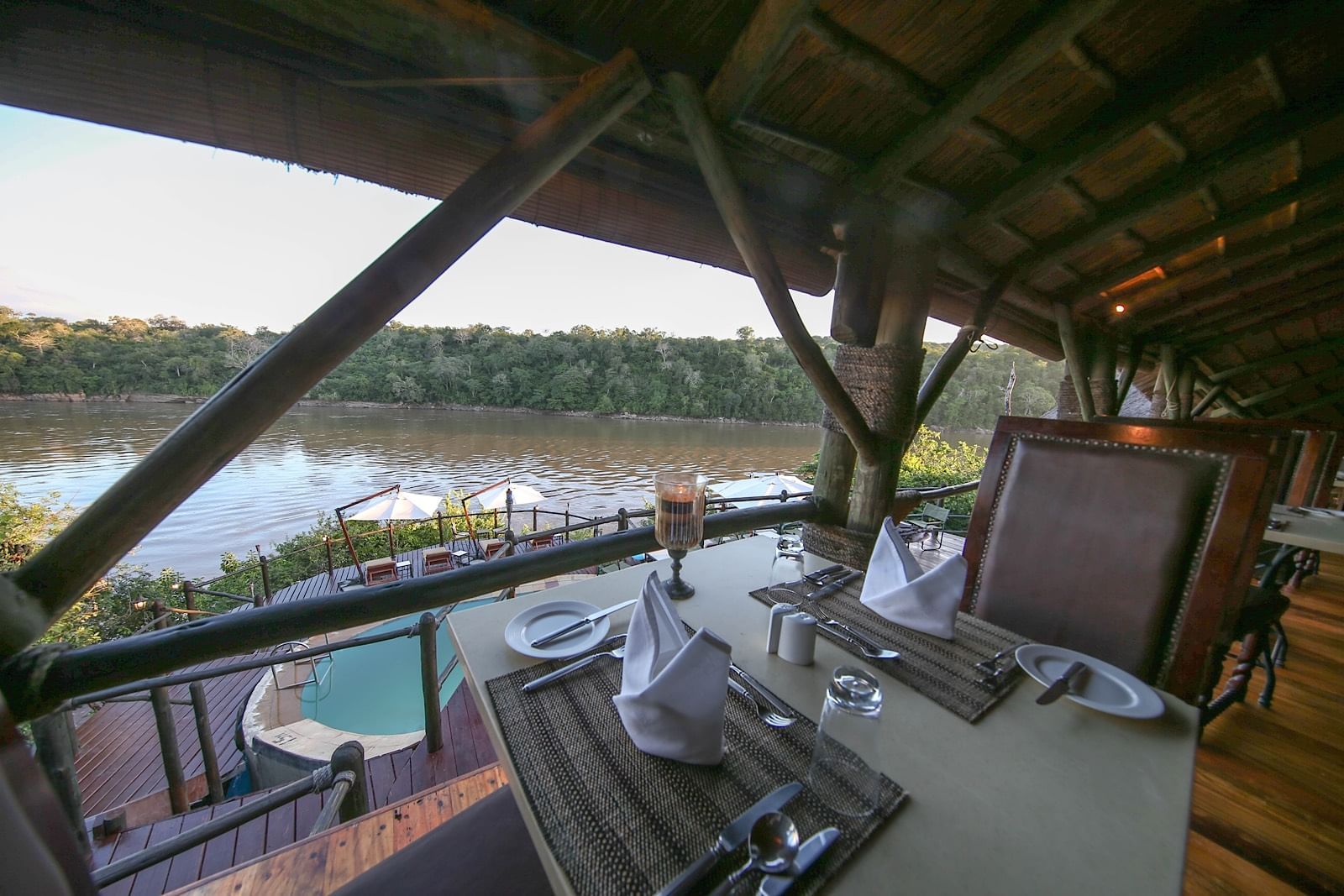 A Dining area in the hotel at Serena Mivumo River Lodge