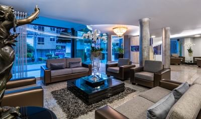 lobby de hotel Egina Medellin